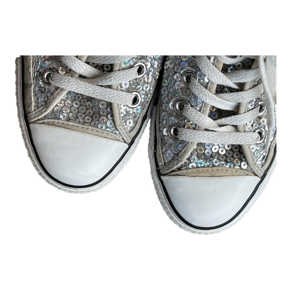 Converse Runners with Sequins. Womens size 6.5 - Picture 2 of 6